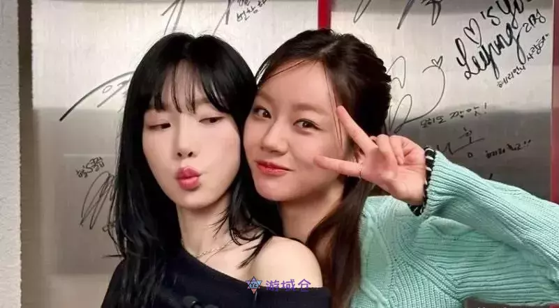 Girl’s Day惠利和少女时代太妍公开合照!展现好姐妹情谊 Girl’s Day惠利和少女时代太妍公开合照!展现好姐妹情谊