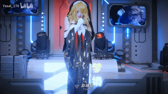 韩援Yasal性感COS奥莱娅美图：大雷丰满 黑丝真放热情!