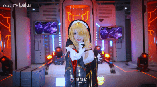 韩援Yasal性感COS奥莱娅美图：大雷丰满 黑丝真放热情!