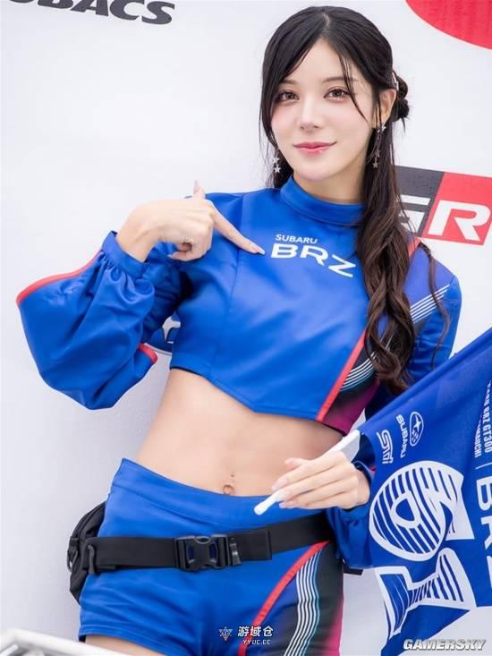 蜡笔小新喜欢的高叉泳装姐姐？电眼车模水神きき