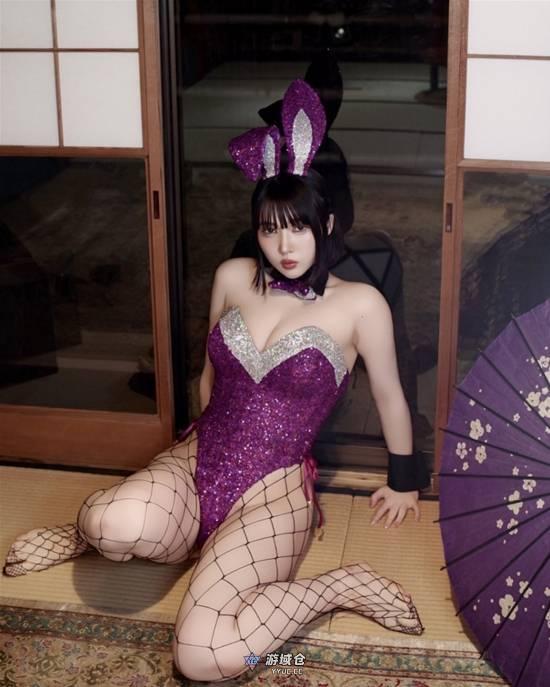 日本“超大只”兔女郎写真女性 性感网袜肉感美腿 日本“超大只”兔女郎写真女性 性感网袜肉感美腿